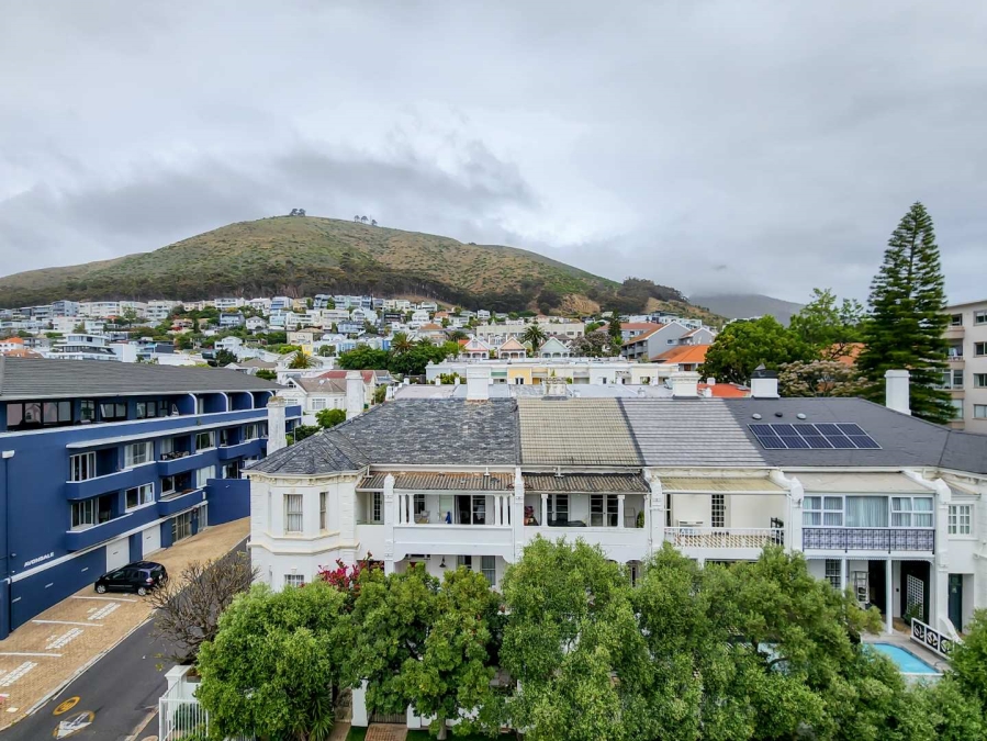 To Let 2 Bedroom Property for Rent in Three Anchor Bay Western Cape